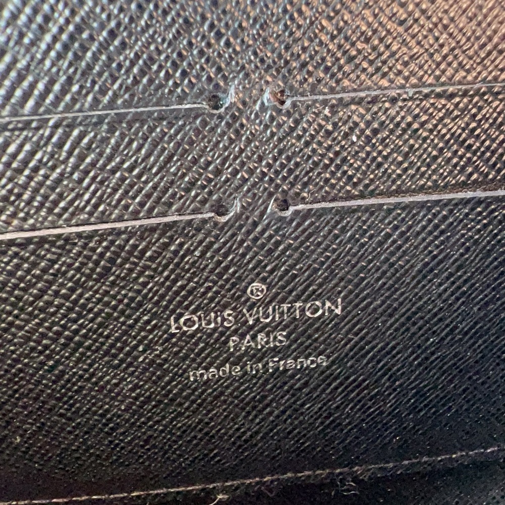 Louis Vuitton Twist Chain Wallet - Picture 7 of 8